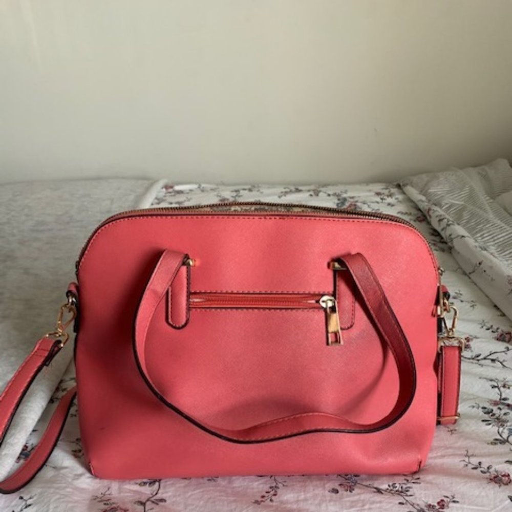 Kate Spade Purse - Picture 2 of 7